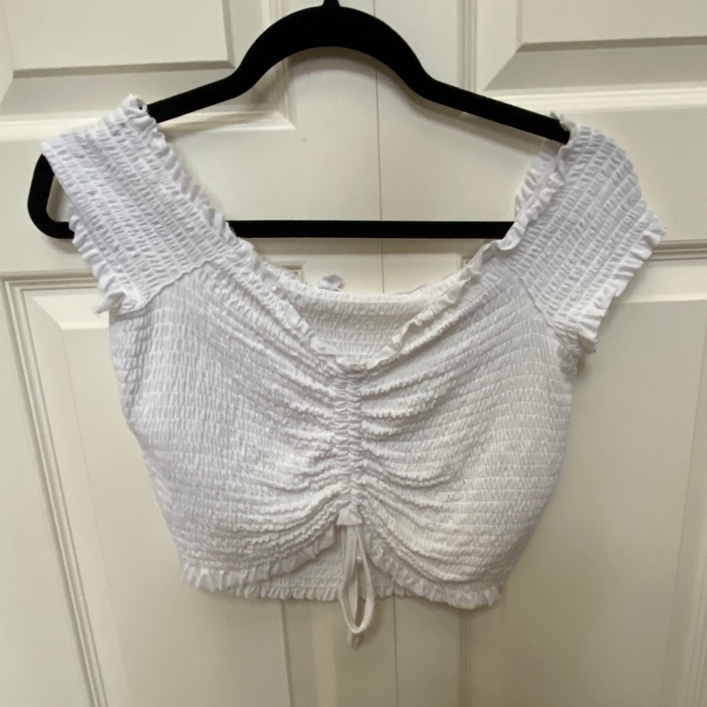 NWOT Garage cropped shirt